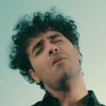 دانلود آهنگ هادی حاجیلو آرزو کن حال ایران رو به راه شه