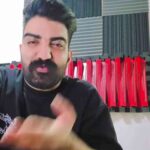 دانلود آهنگ میلاد غلامی کنار گردنم جای اسمشه اول اسمش هم