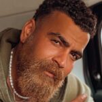 دانلود آهنگ معین زد یا با منی هنوز تسبیح دور گردنم