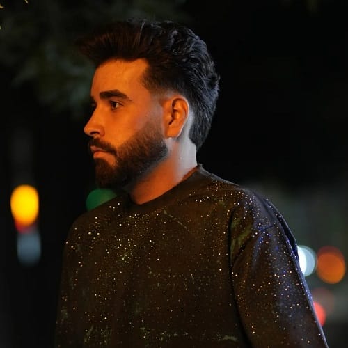 دانلود آهنگ مجید حاتمی داستان عشقمانه یه شهر میدانه بیا دیوانه
