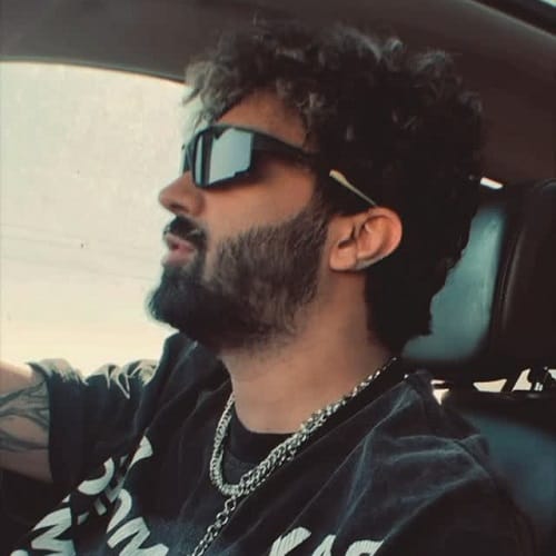دانلود آهنگ طاهاس باید خوب باشی بام باهات بودم بد