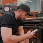 دانلود آهنگ میگذرن این روزهای صبر از مامان بکن برام دعا یکم