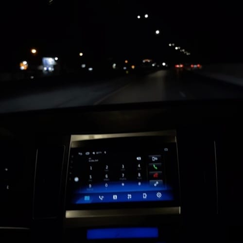 دانلود آهنگ بغلم کن خستم پناهمی تو آروم دل بی قرارمی تو - آلیس موزیک