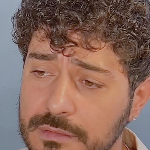 دانلود آهنگ حسین پارسا زخمی - آلیس موزیک