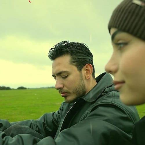 دانلود آهنگ محمد زینی پرسه (اگه یه روز دیدی رسیدیم تش) - آلیس موزیک دانلود آهنگ محمد زینی پرسه (اگه یه روز دیدی رسیدیم تش) - آلیس موزیک