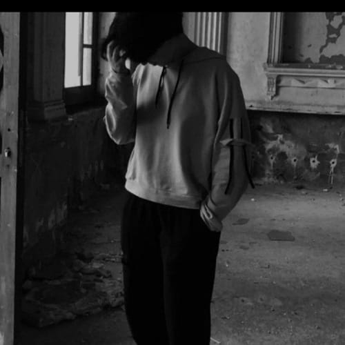 دانلود آهنگ طاها کماسی زندگیم زندانه مغزم شده ویرانه - آلیس موزیک دانلود آهنگ طاها کماسی زندگیم زندانه مغزم شده ویرانه - آلیس موزیک