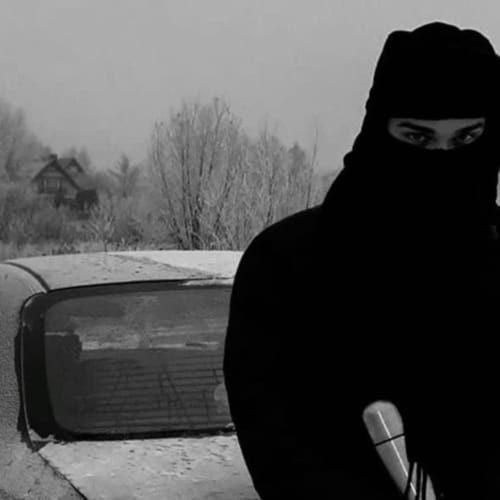 دانلود آهنگ توماج صالحی تو چی - آلیس موزیک