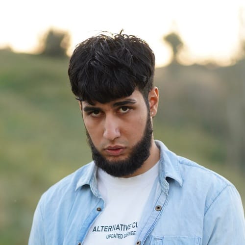 دانلود آهنگ تویس تو خونه ی روبرویی یه دختر میشنه مث خودت موهات خوش رنگه - آلیس موزیک دانلود آهنگ تویس تو خونه ی روبرویی یه دختر میشنه مث خودت موهات خوش رنگه - آلیس موزیک